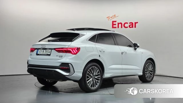 Audi Q3 (F3) 2024 Белый из Кореи