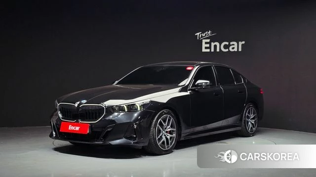 BMW 5 Series (G60) 2025 Черный из Кореи