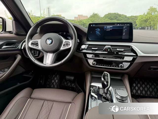 BMW 5 series PHEV 2021 Белый из Китая