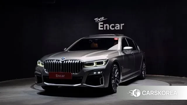 BMW 7 Series (G11) 2019 Серебристо-серый из Кореи