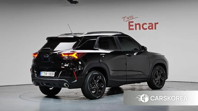 Chevrolet (GM Daewoo) Trailblazer 2022 Черный из Кореи