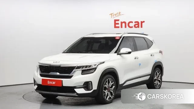 Kia Seltos 2022 Белый из Кореи
