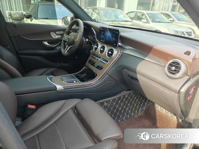 Mercedes-Benz GLC 2022 Черный из Китая