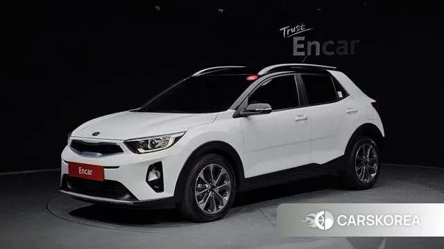 Kia Stonic 2018 Белый из Кореи