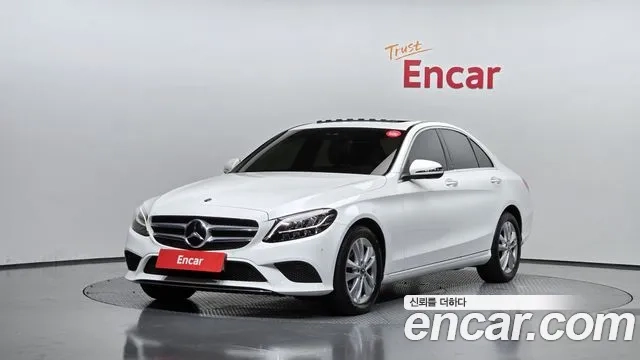 Mercedes-Benz C-Class W205 2019 Белый из Кореи