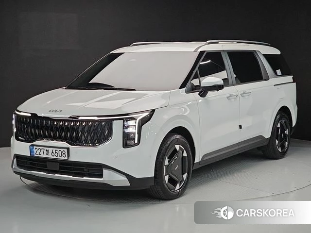 Kia The New Carnival 4th Generation 2025 Белый из Кореи
