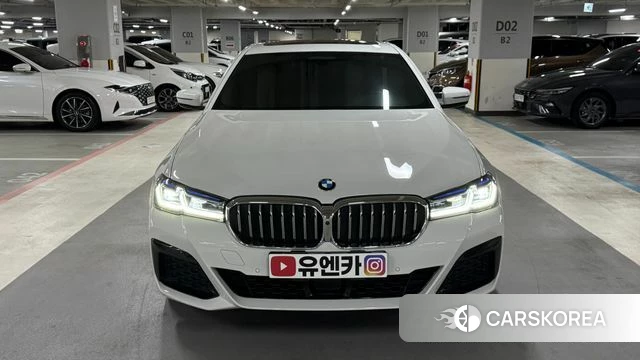 BMW 5 Series (G30) 2023 Белый из Кореи