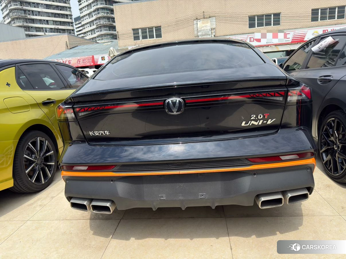 Chang'an UNI-V 2024 Черный из Китая