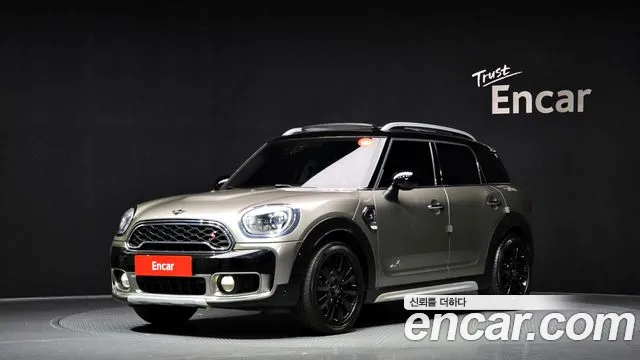 Mini Cooper S Countryman 2019 Песочный из Кореи