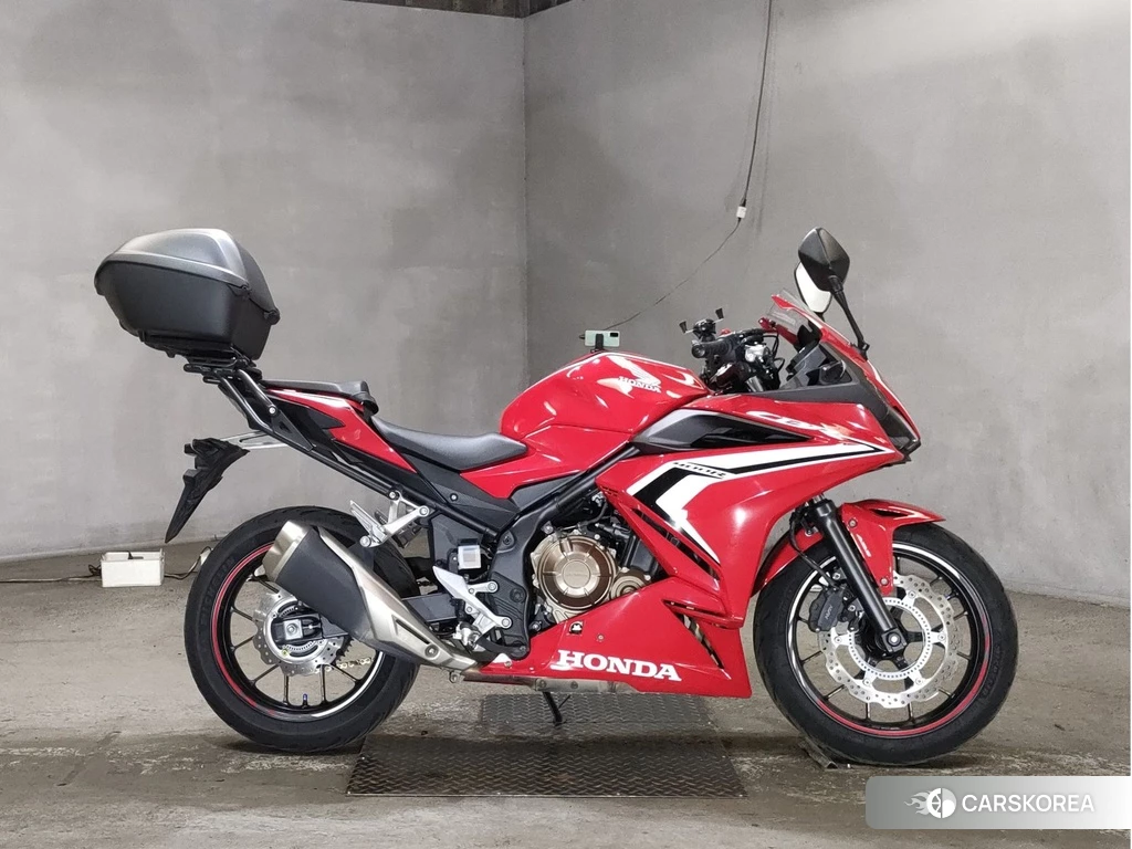 Проданный Honda CBR400R 2021 из Японии
