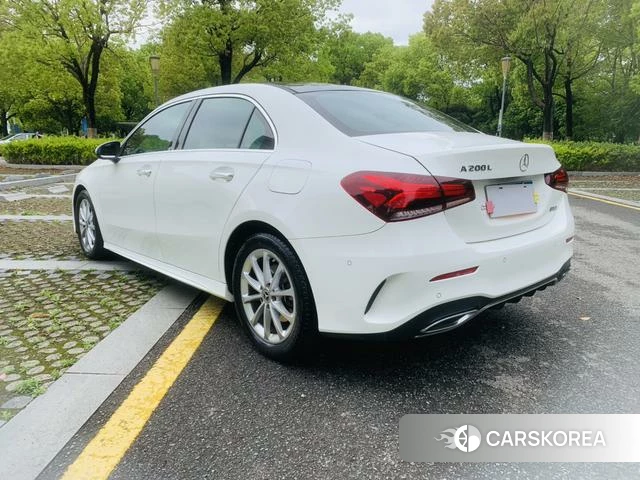 Mercedes-Benz Class A 2020 Белый из Китая