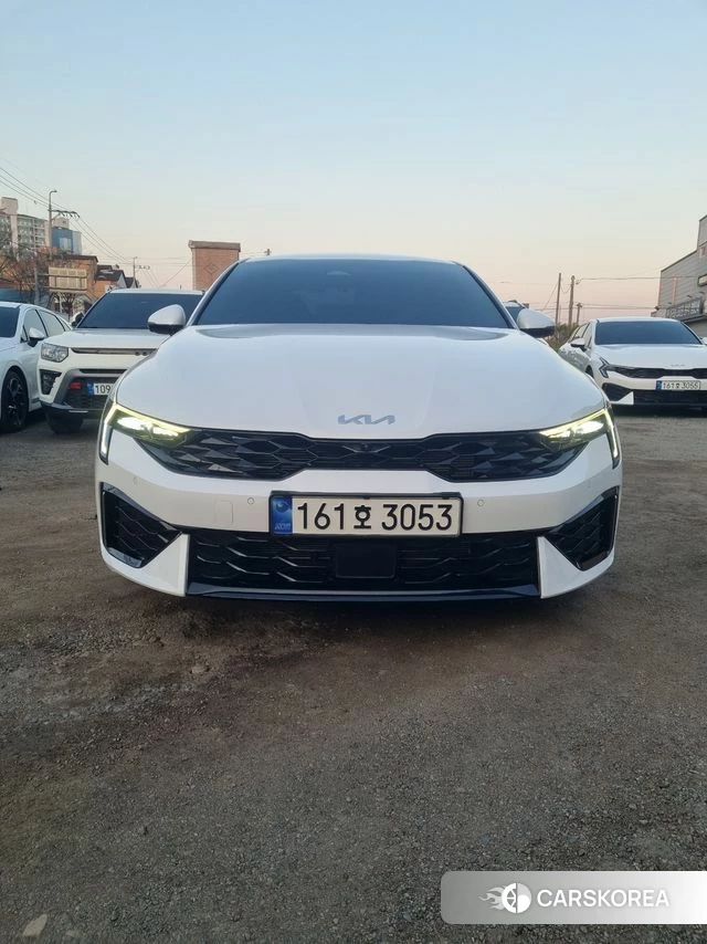Kia The New K5 3rd generation 2024 Белый из Кореи