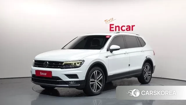 Volkswagen Tiguan Allspace 2018 Белый из Кореи