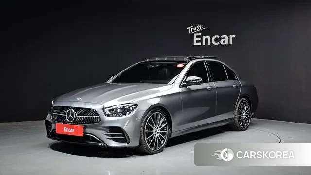 Mercedes-Benz E-Class W213 2023 Серый из Кореи