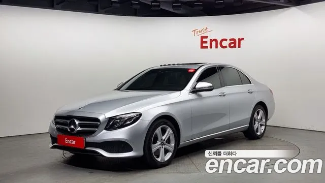 Mercedes-Benz E-Class W213 2018 Серебряный из Кореи