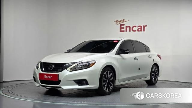 Nissan Altima 2018 Белый из Кореи