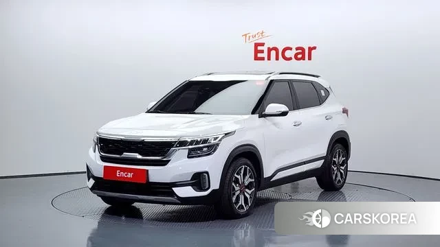 Kia Seltos 2022 Белый из Кореи