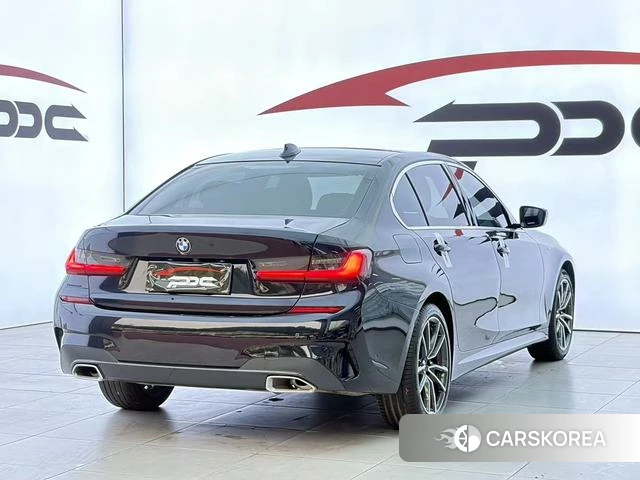 BMW 3 series 2021 Черный из Китая