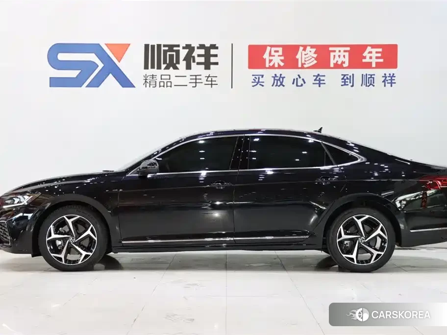 Volkswagen Passat 2025 Черный из Китая