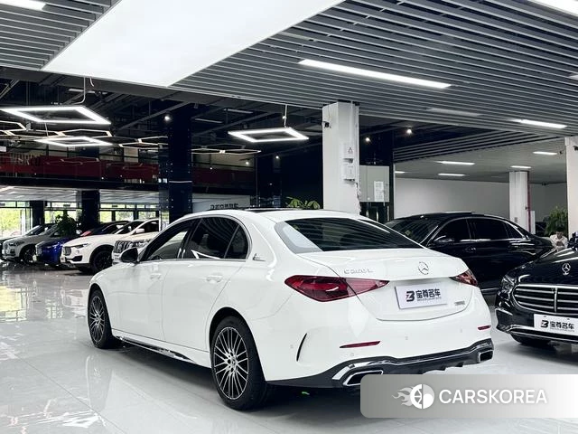 Mercedes-Benz Class C 2022 Белый из Китая