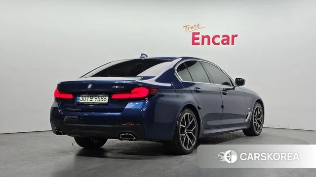 BMW 5 Series (G30) 2021 Синий из Кореи