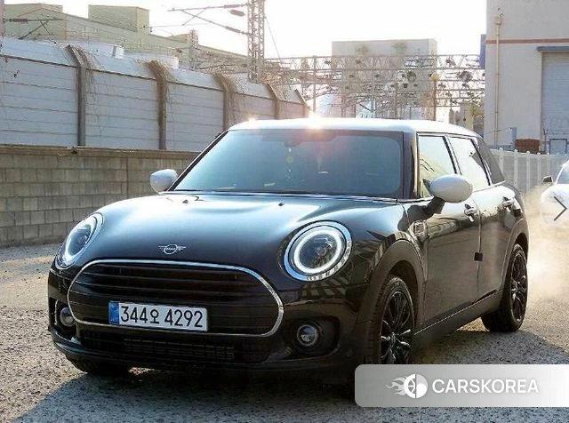 Mini Cooper Clubman 2022 Черный из Кореи