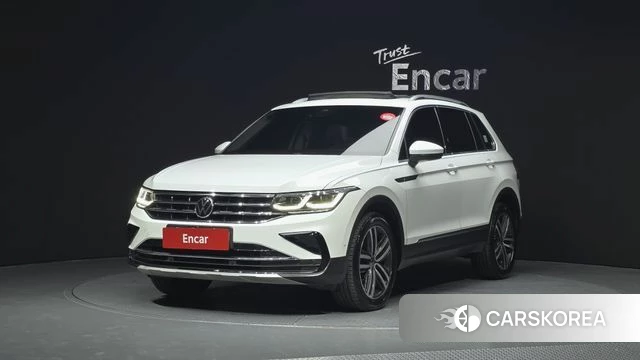 Volkswagen Tiguan second Generation 2021 Белый из Кореи