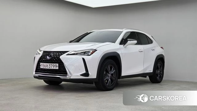 Lexus UX250h 2021 Белый из Кореи