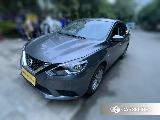 Nissan Xuan Yi 2025 Темно-серый из Китая