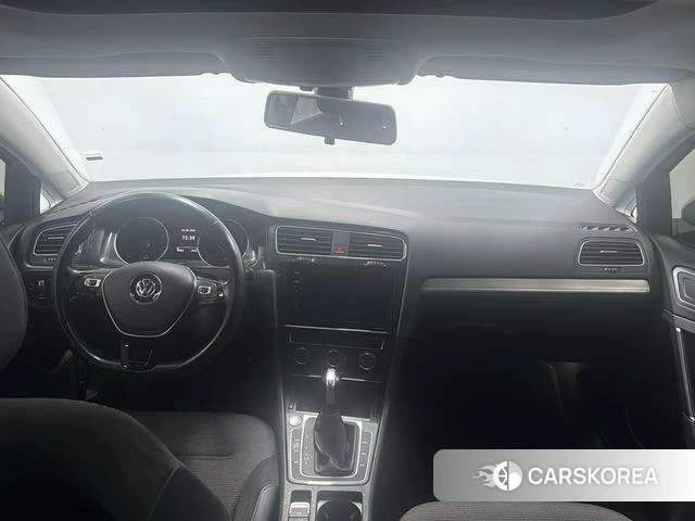 Volkswagen Golf 2020 Белый из Китая