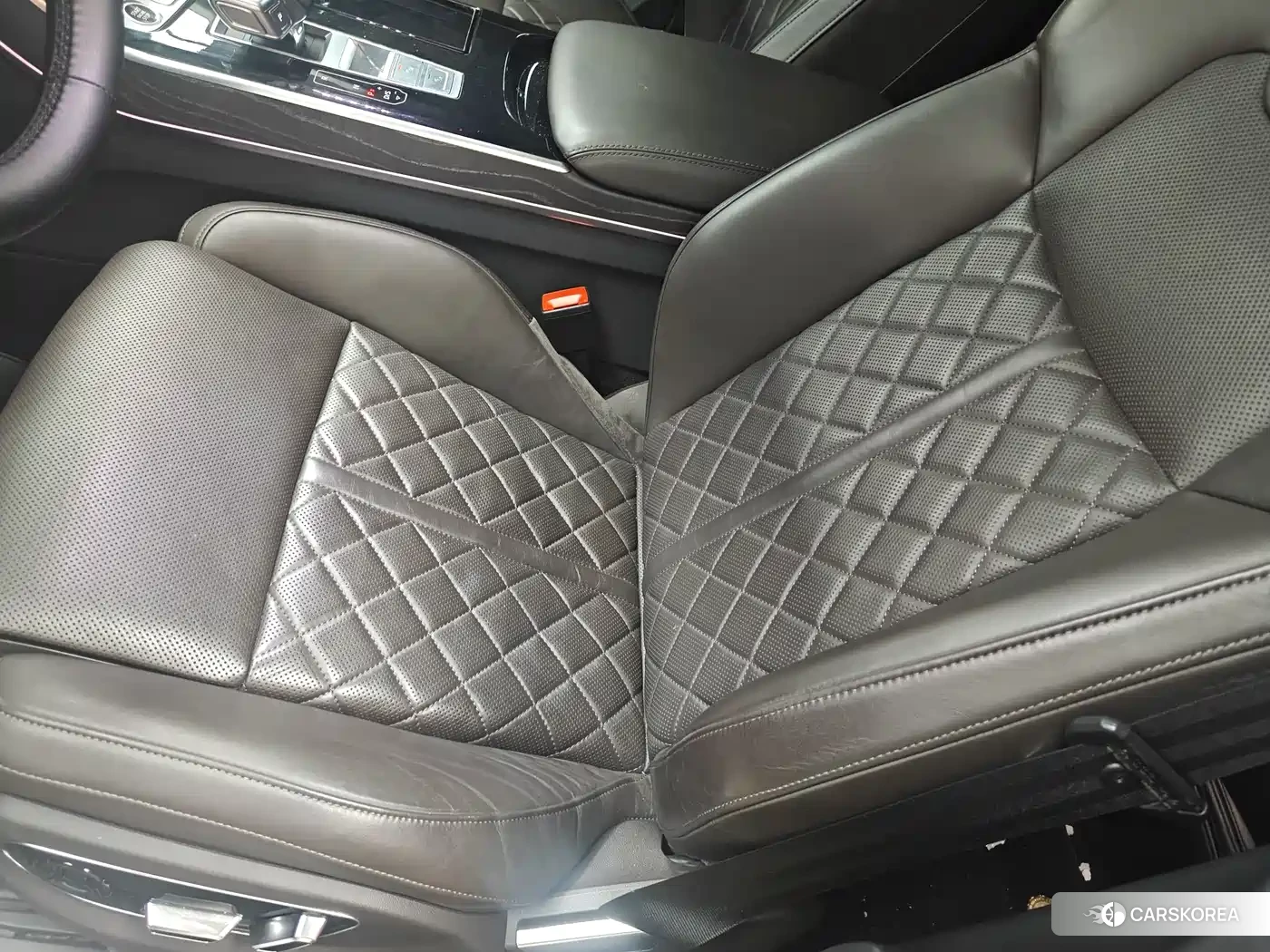 Audi A8 2022 Черный из Китая