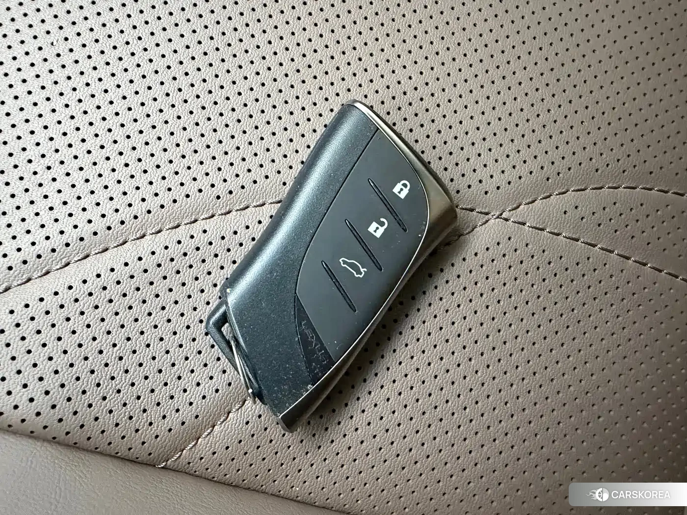 Lexus ES 2025 Синий из Китая