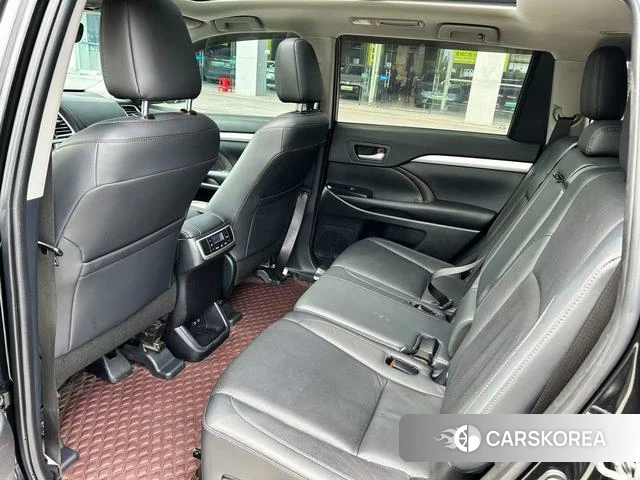 Toyota Highlander 2021 Черный из Китая