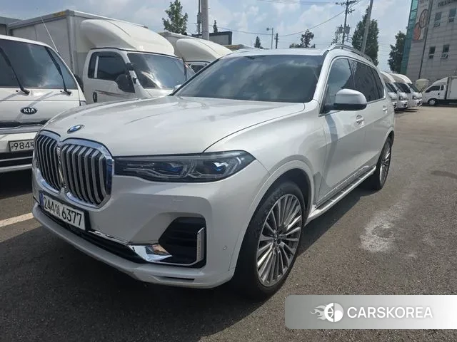 BMW X7 (G07) 2021 Белый из Кореи