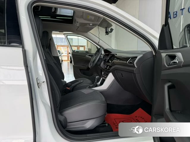 Volkswagen Tu Kai 2022 Белый из Китая