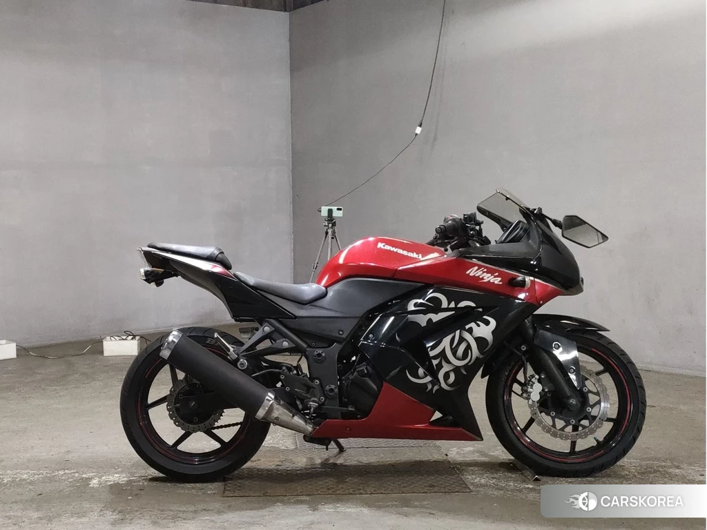 Проданный Kawasaki NINJA 250R id 4150703 из Японии, фото 2