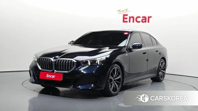 BMW 5 Series (G60) 2025 Черный из Кореи