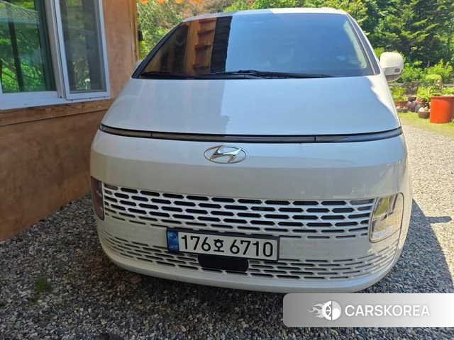 Hyundai Staria 2022 Белый из Кореи