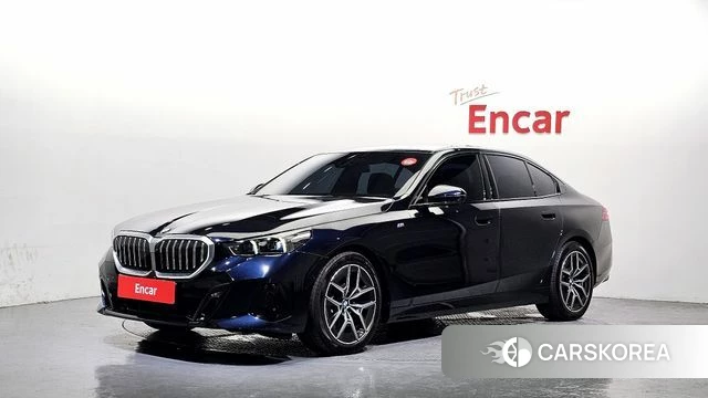 BMW 5 Series (G60) 2025 Черный из Кореи