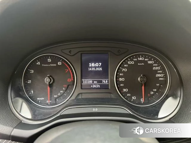 Audi Q2L 2021 Черный из Китая