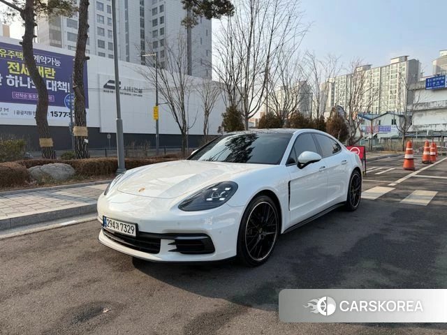 Porsche Panamera (971) 2018 Белый из Кореи