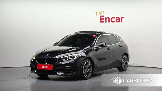 BMW 1 Series (F40) 2021 Черный из Кореи