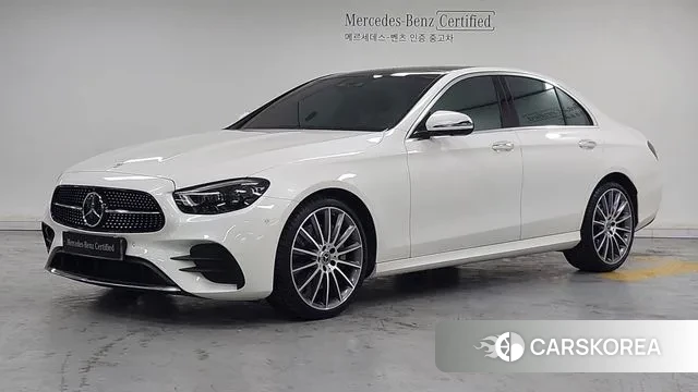 Mercedes-Benz E-Class W213 2022 Белый из Кореи