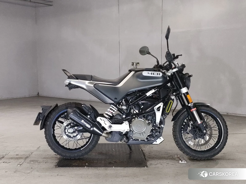 Проданный Husqvarna SVARTPILEN 401 2020 из Японии