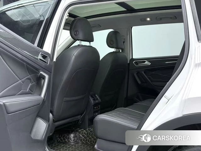 Volkswagen Tiguan L 2021 Белый из Китая