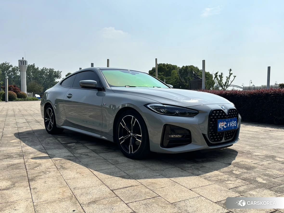 BMW 4 series 2024 Серебристо-серый из Китая