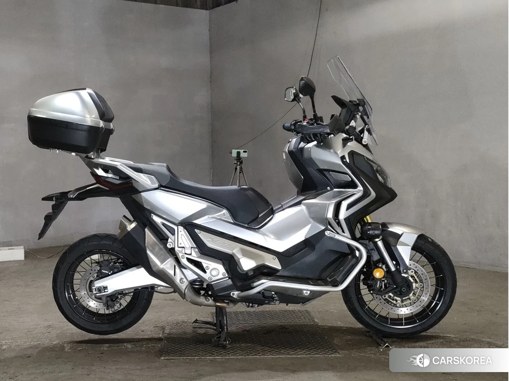 Проданный Honda X-ADV 750 2017 из Японии, фото 2