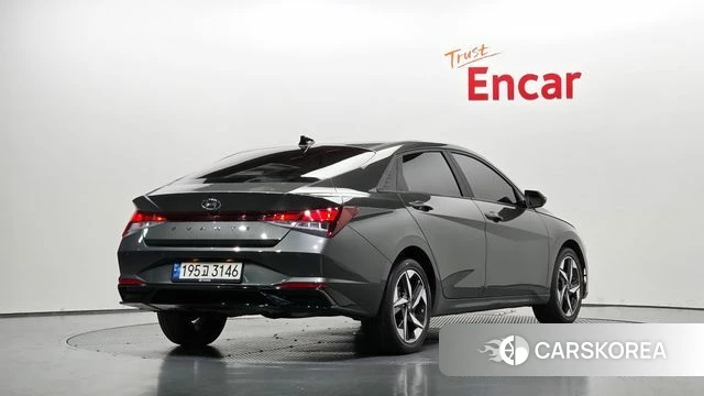 Hyundai Avante (CN7) 2023 Серый из Кореи