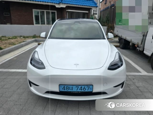 Tesla Model Y 2025 Белый из Кореи