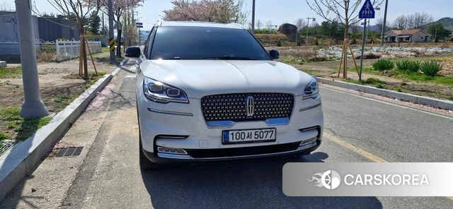 Lincoln Aviator 2nd generation 2020 Белый из Кореи